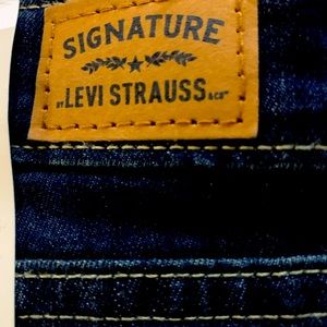Levi’s Dark Wash shorts